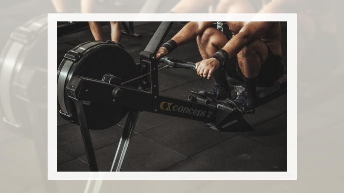 Hidratación para entrenar en casa: agua, sales y errores comunes